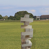 Reuze-jenga-voorkant-op-gras