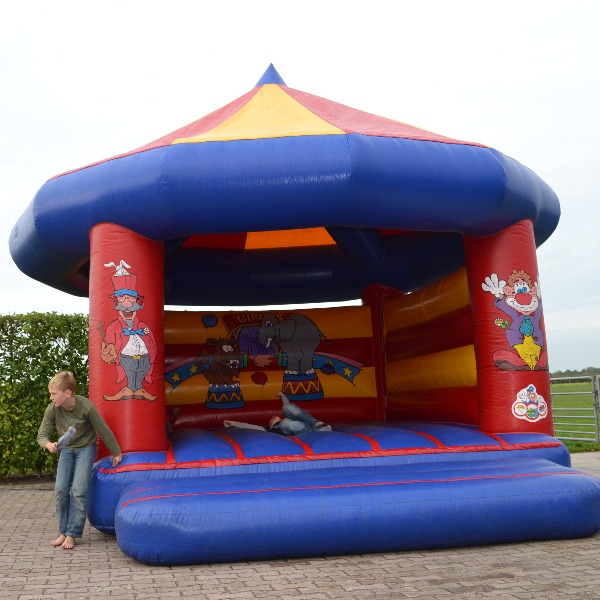Springkussen Circus middel voorkant