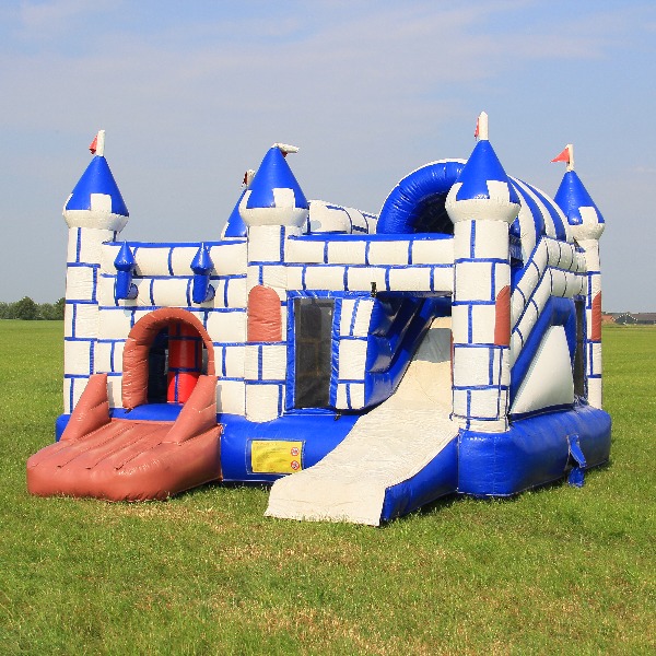 Rechtsvoor multiplay springkussen kasteel